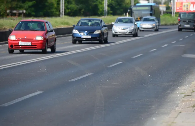 NA OVOM MJESTU DOGODIO SE JEZIVI SUDAR: Nakon nesreće na kolniku ostali još samo tragovi kočenja