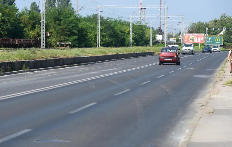 NA OVOM MJESTU DOGODIO SE JEZIVI SUDAR: Nakon nesreće na kolniku ostali jo&scaron; samo tragovi kočenja