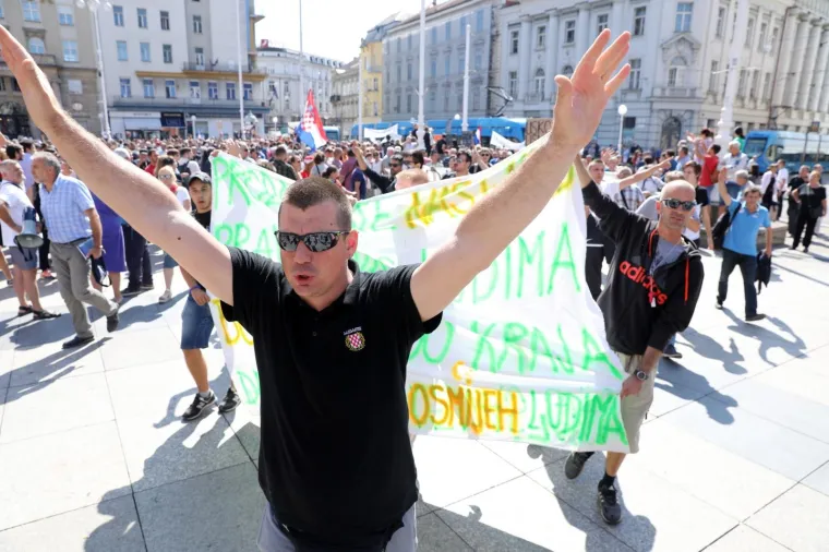 Radnici brodogradili&scaron;ta traže na prosvjedu isplatu svojih plaća