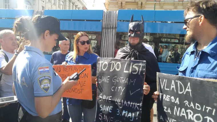 Radnici brodogradili&scaron;ta traže na prosvjedu isplatu svojih plaća