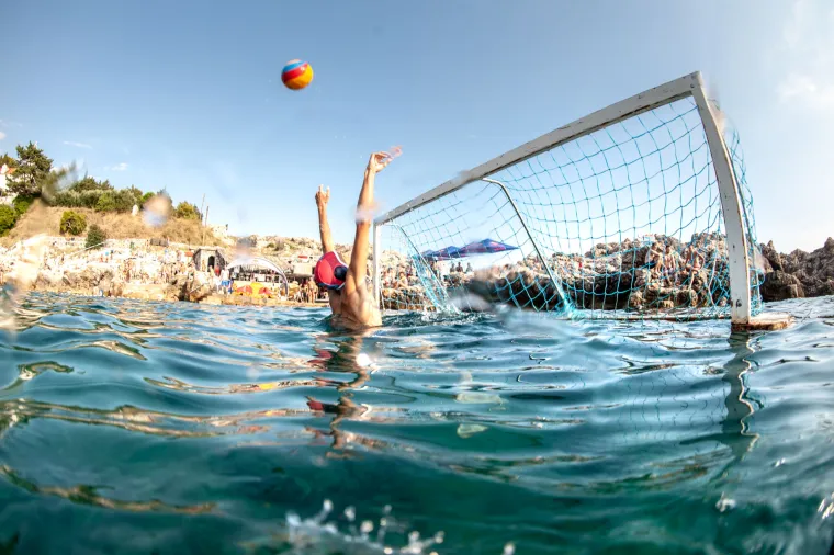 Red Bull Sidrun: Ekipa 'Tradicionalno Neugodni' pobjednici dubrovačkih kvalifikacija