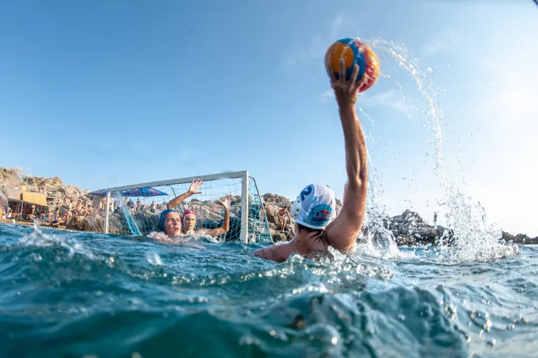 Red Bull Sidrun: Ekipa 'Tradicionalno Neugodni' pobjednici dubrovačkih kvalifikacija