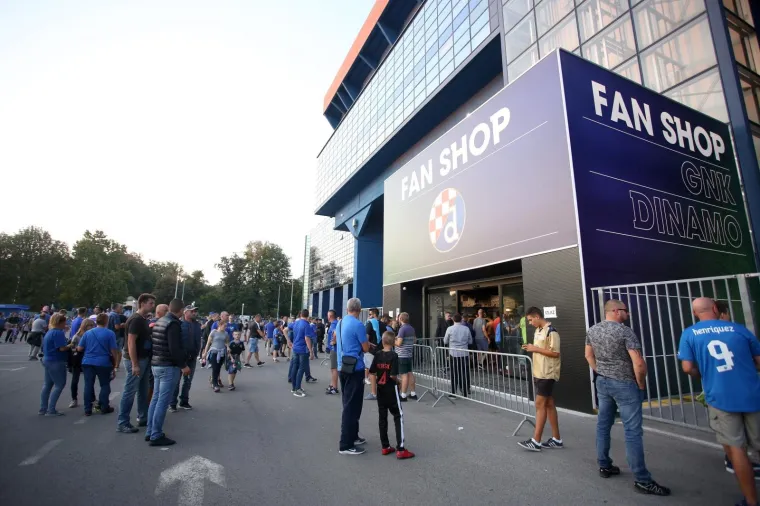 NAVIJAČI STIŽU NA MAKSIMIR: Dinamo će u lovu na Ligu prvaka imati podršku kakvu već dugo nije imao