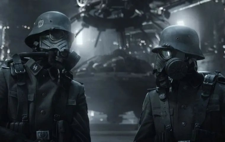 Upravo su ove godine nacisti iz ZF komedije Željezno nebo lansirali svoju prvu svemirsku  flotu kako bi preuzeli Zemlju. Naime, prema ovojh komediji skupina nacista je 1945. pobjegla na Mjesec i tamo, na tamnoj strani, sagradila svemirsku bazu da bi ove godine konačno poku&scaron;ali ponovo uspostaviti Treći (ili, valjda, četvrti) Reich.