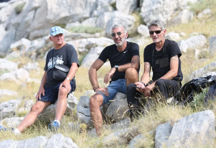 Na otoku Kornatu obilježena je 11. obljetnica stradanja 12 vatrogasaca iz &Scaron;ibenika, Vodica i Tisnog.