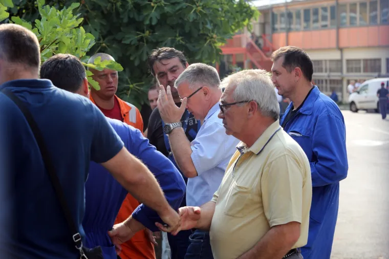 I dalje u &scaron;trajku: Radnici 3. maja blokirali ulaz u brodogradili&scaron;te