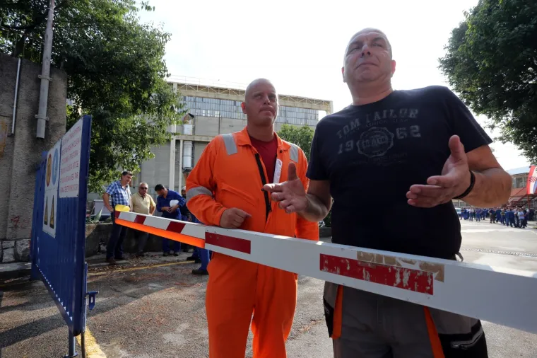 I dalje u &scaron;trajku: Radnici 3. maja blokirali ulaz u brodogradili&scaron;te