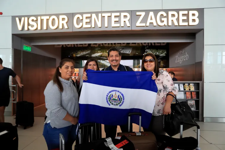 Stigao fotoreporter AFP-a Yuri Cortez kojeg su Vatreni u slavlju oborili