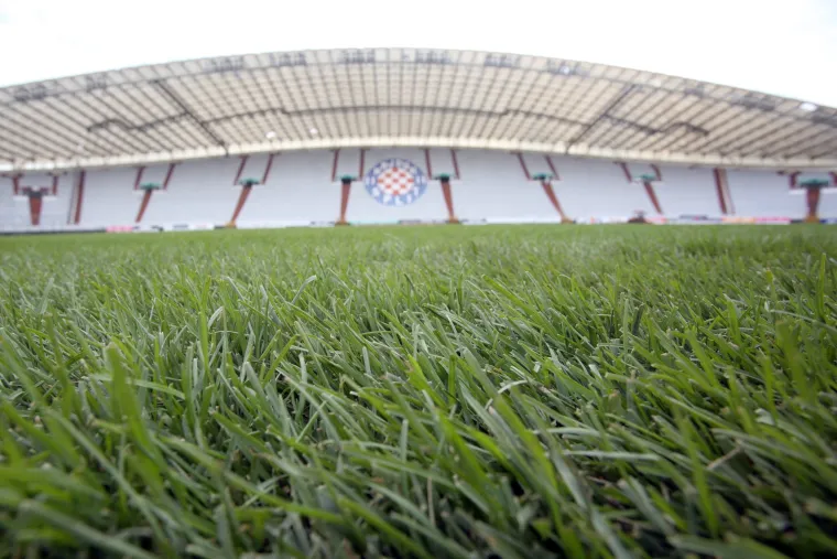 Na Poljudu postavljen novi travnjak: Hoće na njemu Hajduk imati vi&scaron;e sreće?