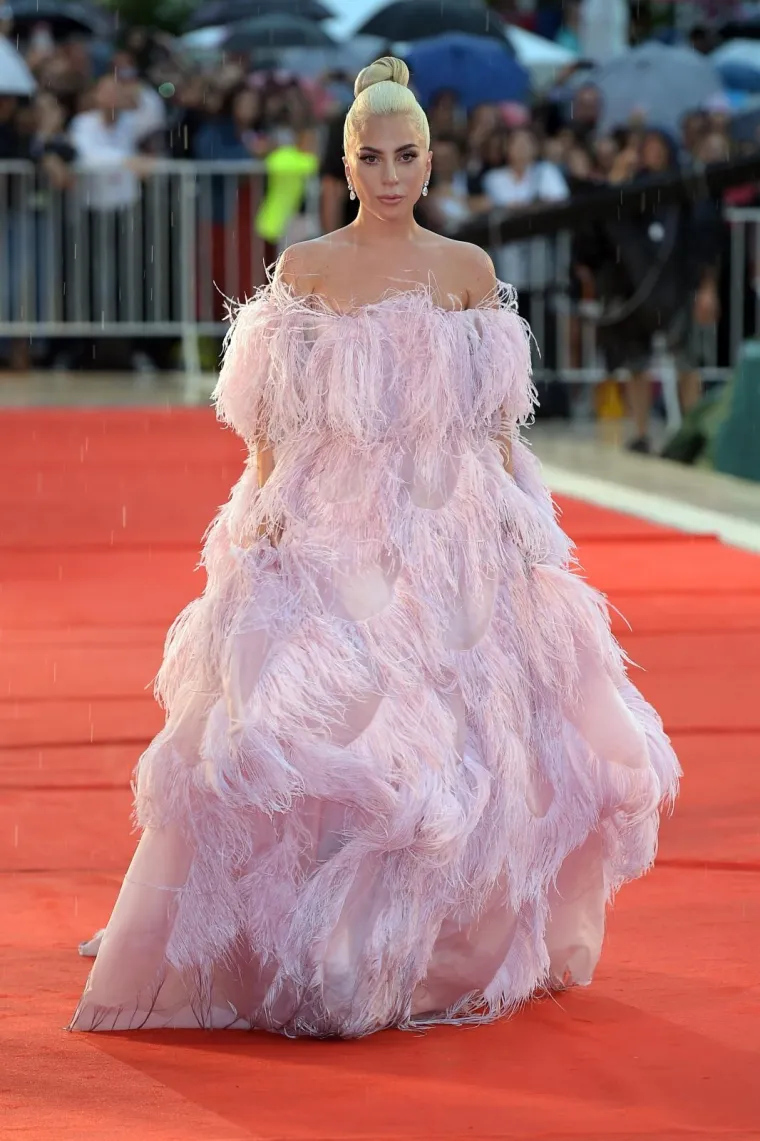 Crveni tepih: U kakvim su haljinama pro&scaron;etale dame filmskog festivala u Veneciji