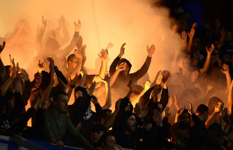 U posljednjoj utakmici, derbiju 6. kola Prve HNL između nogometa&scaron;a Dinama i Rijeke, aktualni prvak nije uspio slaviti pred svojim navijačima odigrav&scaron;i 1-1 (1-1).