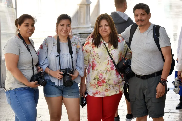 AFP-OV FOTOGRAF KOJI SE VESELIO S VATRENIMA GOSTUJE NA JADRANU: S obitelji obišao šibenske znamenitosti