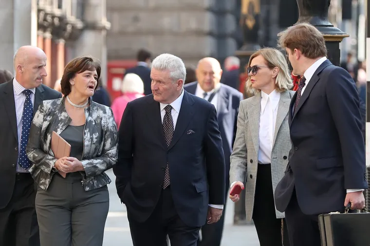 Ivica Todorić u pratnji svog odvjetničkog tima Jadranke Sloković ii Cherie Blair do&scaron;ao je na Visoki sud Royal Courts of Justice gdje je zakazano roči&scaron;te o njegovom izručenju Hrvatskoj