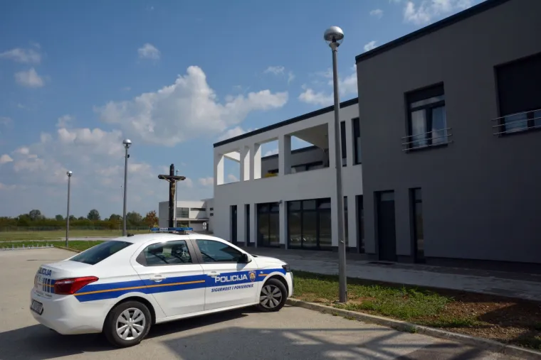 Slavonski Brod: Stanari se žale na preglasnu zvonjavu s tornja crkve Blaženog Alojzija Stepinca