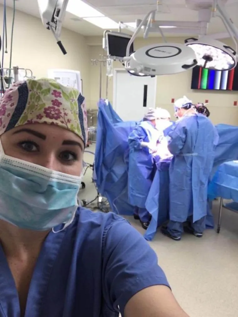 Kada su mi djelomičko amputirali prst, morao sam dati mobitel sestri. Ovaj dragulj me dočekao kada sam se probudio.