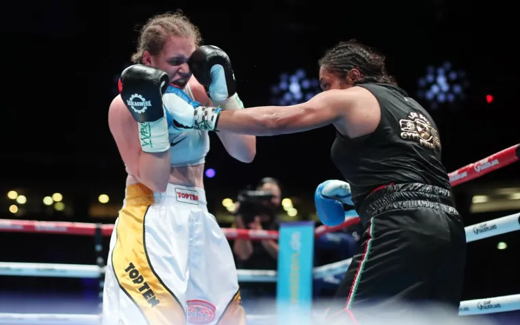 Zagreb je večeras na boksačkoj karti svijeta. U Areni su u tijeku predborbe, u i&scaron;čekivanju glavnog meča večeri - dvoboja Filipa Hrgovića i Amira Mansoura.