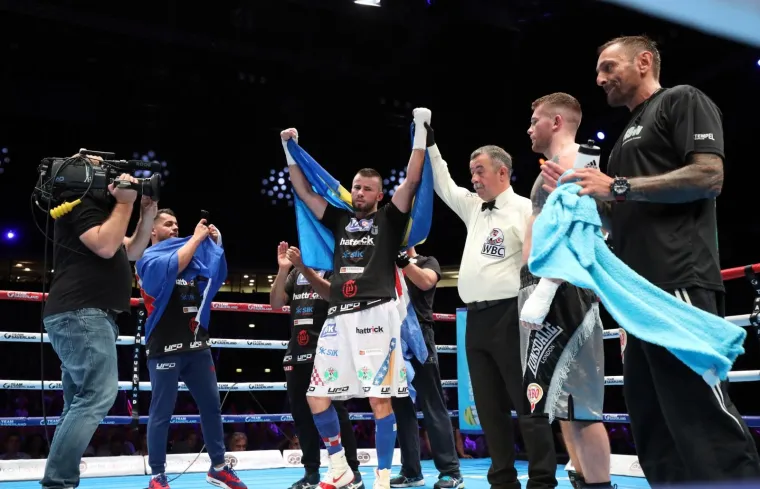 Zagreb je večeras na boksačkoj karti svijeta. U Areni su u tijeku predborbe, u i&scaron;čekivanju glavnog meča večeri - dvoboja Filipa Hrgovića i Amira Mansoura.