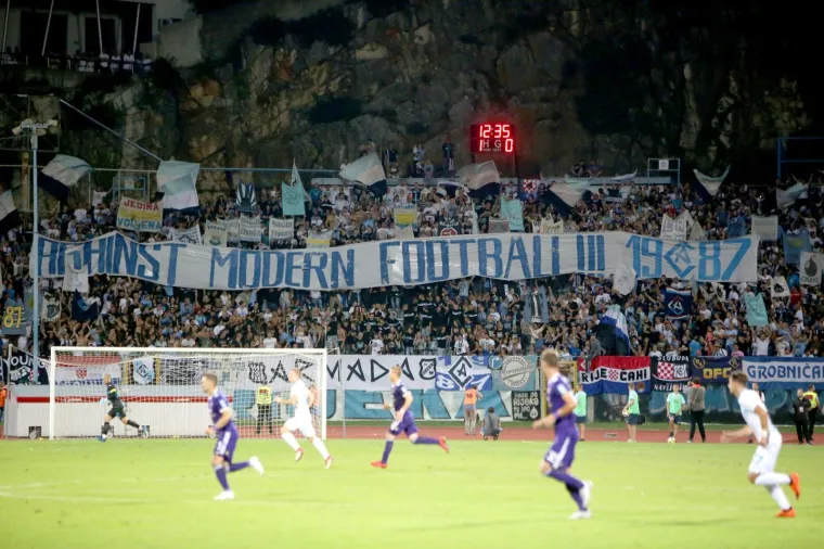 ARMADA ORGANIZIRALA SPEKTAKL NA KANTRIDI: S Mariborom proslavili povratak stadionu