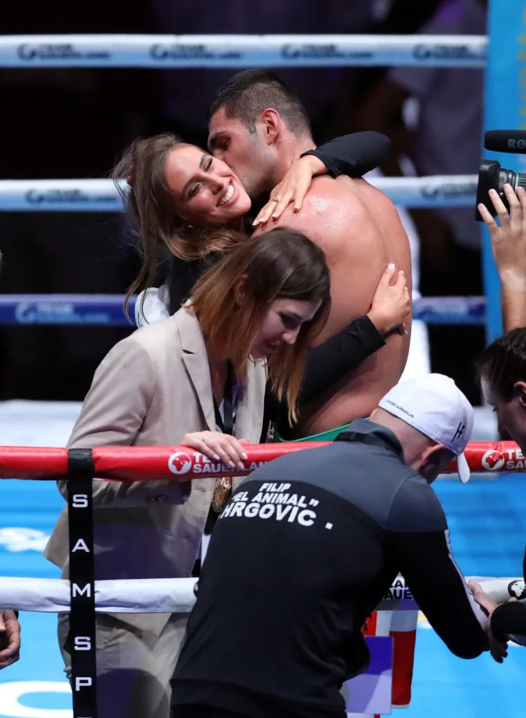 Marinela (24) je isto sporta&scaron;ica, ali umjesto borbi ona je odabrala odbojku.