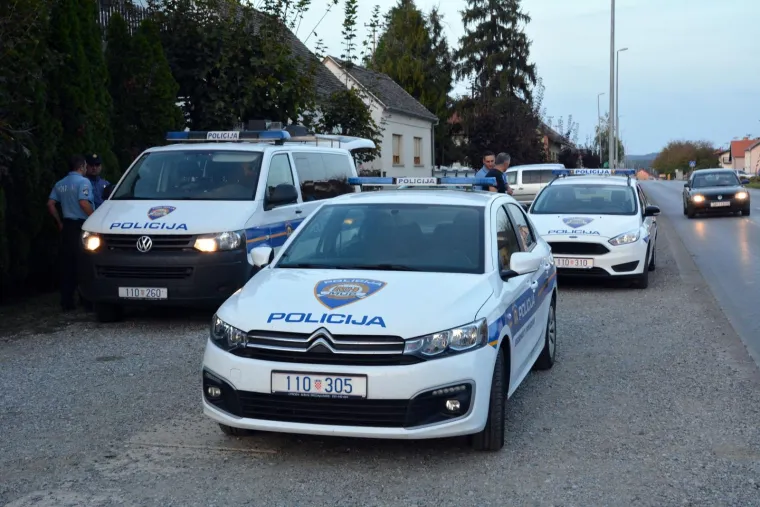 Policijsko vozilo naletjelo na dijete