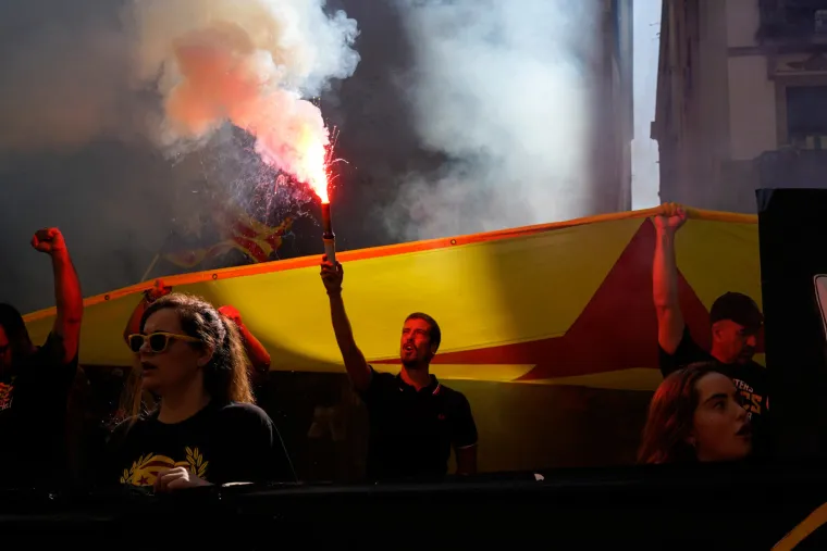 Milijun Katalonaca na ulicama Barcelone slavi nacionalni praznik