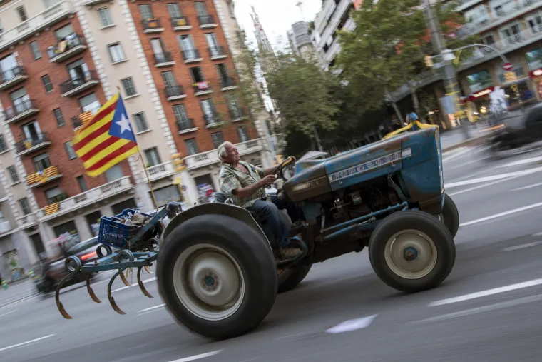 Milijun Katalonaca na ulicama Barcelone slavi nacionalni praznik