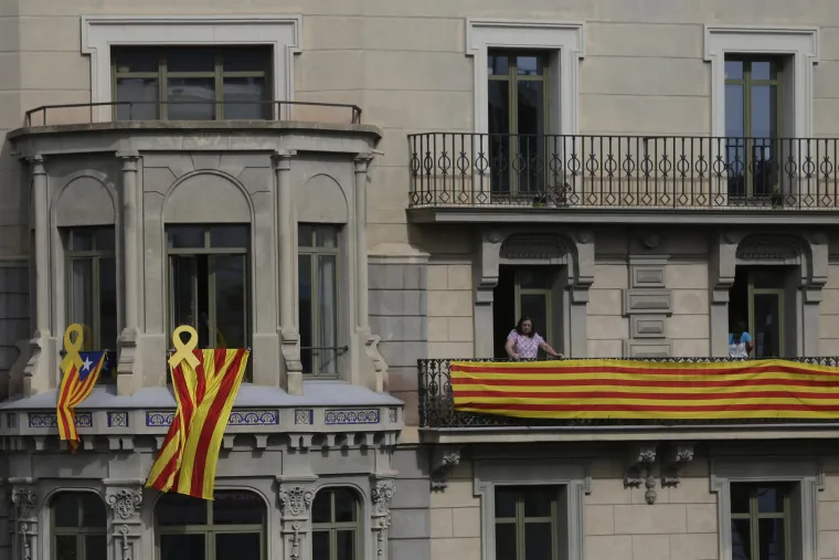 Milijun Katalonaca na ulicama Barcelone slavi nacionalni praznik