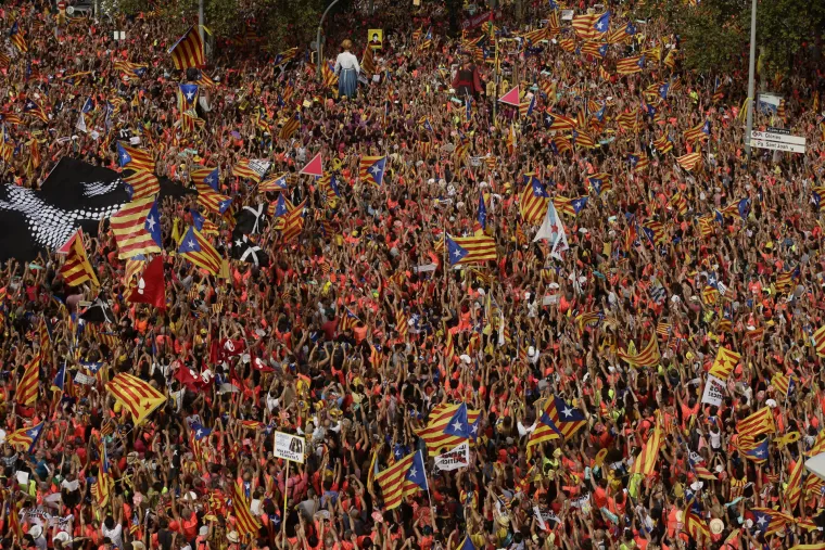 Milijun Katalonaca na ulicama Barcelone slavi nacionalni praznik