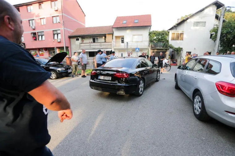 S roditeljima prosvjednicima sastali su se gradonačelnik Milan Bandić i Pavle Kalinić, pročelnik Ureda za upravljanje hitnim situacijama.