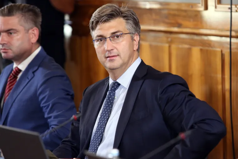 Pula: Na sjednici Vlade u Gradskoj vijećnici razmatralo se stanje u brodogradili&scaron;tima