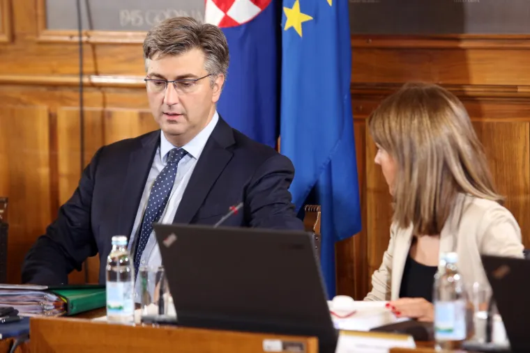 Pula: Na sjednici Vlade u Gradskoj vijećnici razmatralo se stanje u brodogradili&scaron;tima