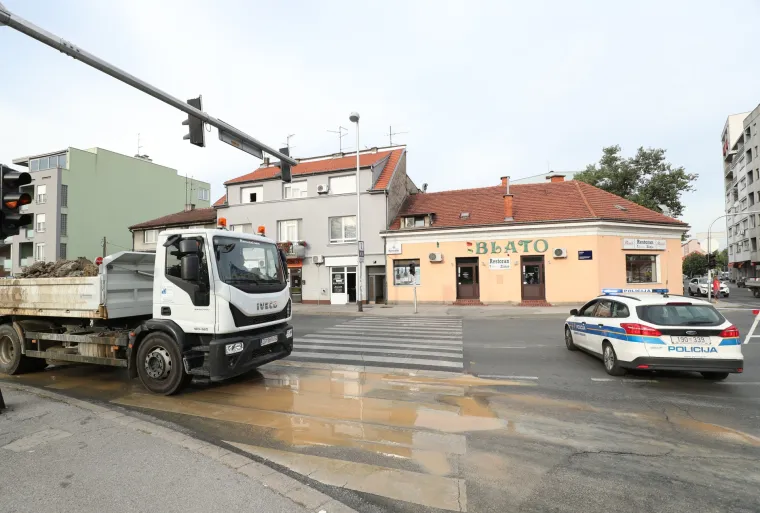 Puknuće vodovodne cijevi, Zagreb
