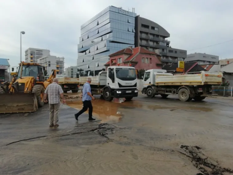 Puknuće vodovodne cijevi, Zagreb