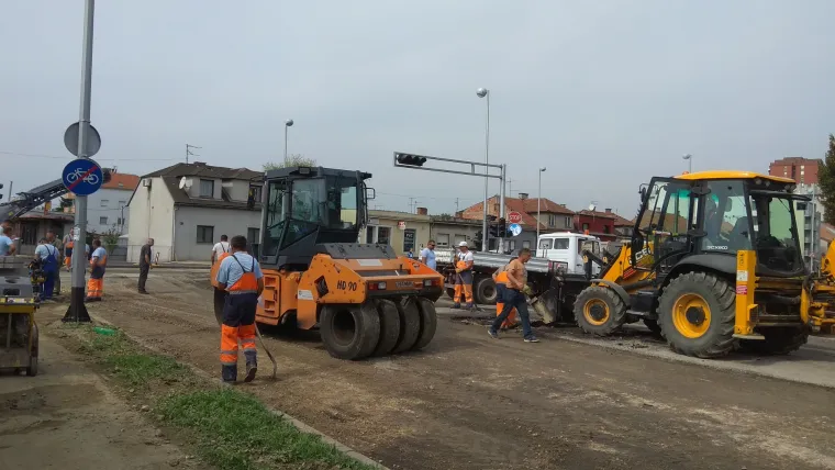 Puknuće cjevovoda je sanirano: Radovi na Selskoj i Krapinskoj cesti još traju