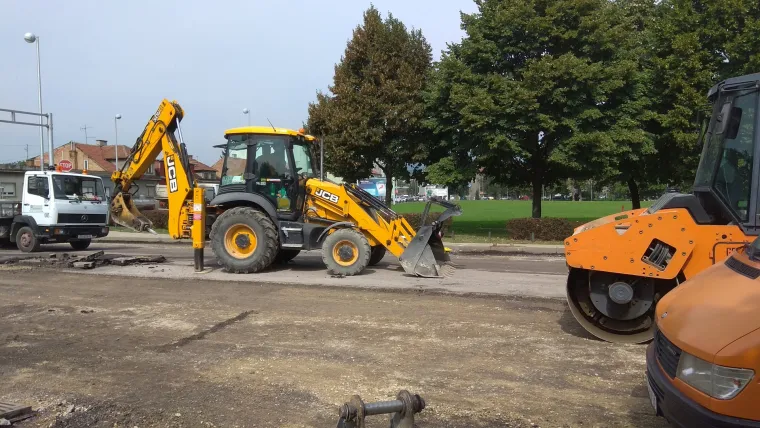 Puknuće cjevovoda je sanirano: Radovi na Selskoj i Krapinskoj cesti jo&scaron; traju
