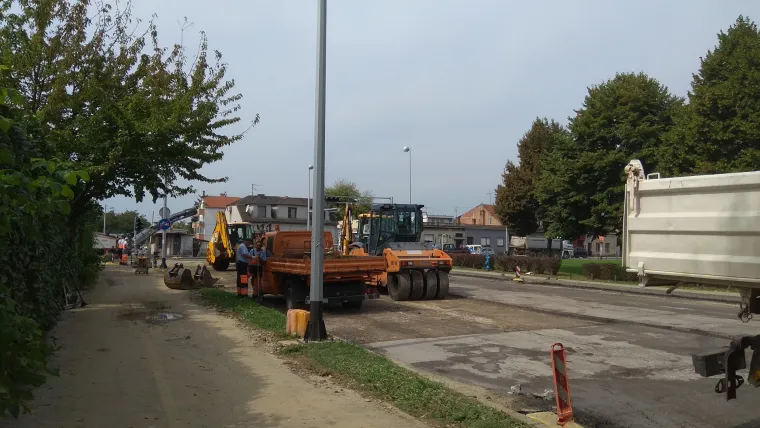 Puknuće cjevovoda je sanirano: Radovi na Selskoj i Krapinskoj cesti jo&scaron; traju