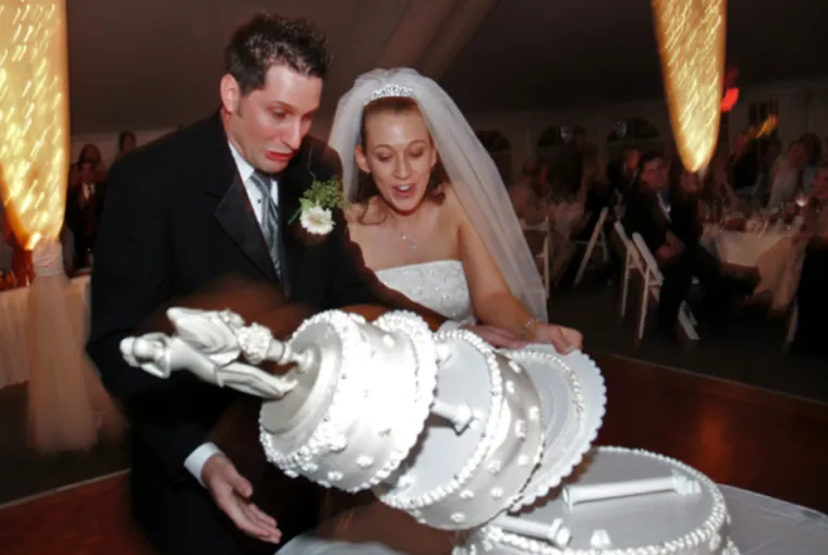 Vjenčane fotke ne moraju biti dosadne: ovi primjeri će vas nasmijati, ali i inspirirati