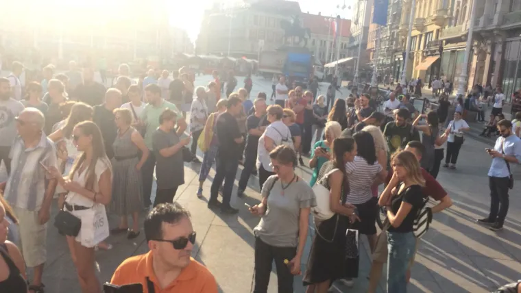 U centru Zagreba 'sveopći narodni ustanak': Pojavilo se tek nekoliko ljudi