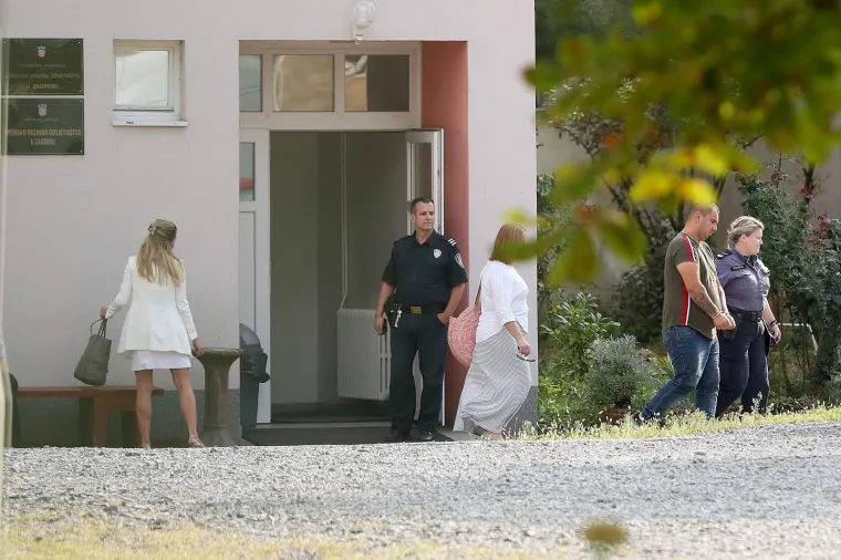 PRIVEDENI OSUMNJIČENI: Trojica muškaraca osumnjičena za pucnjavu u Vukomercu predana Državnom odvjetništvu