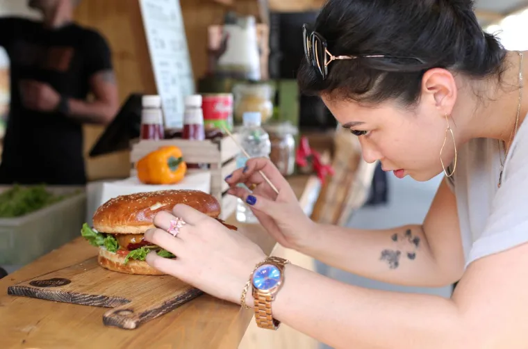 Počele burgerske čarolije, uz čarobne miomirise i neiozostavno druženje