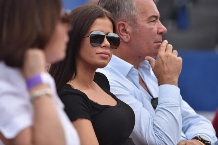 Ćorića u polufinalu Davis Cupa do&scaron;la podržati prelijepa sestra Bruna, na tribinama uočen i Jakov Kitarović