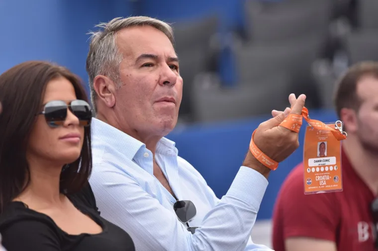 Ćorića u polufinalu Davis Cupa do&scaron;la podržati prelijepa sestra Bruna, na tribinama uočen i Jakov Kitarović