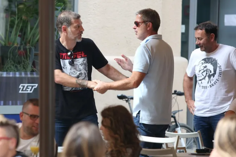 SLAVEN BILIĆ TRUDNU ZARUČNICU IZVEO NA ŠPICU: Na kavi im se pridružili i drugi nogometni velikani