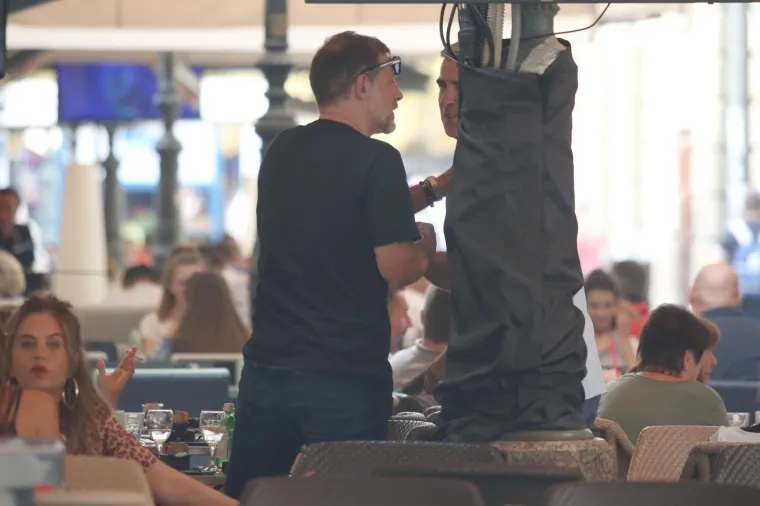 SLAVEN BILIĆ TRUDNU ZARUČNICU IZVEO NA ŠPICU: Na kavi im se pridružili i drugi nogometni velikani