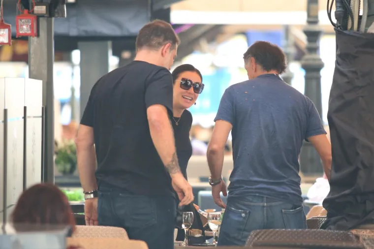 SLAVEN BILIĆ TRUDNU ZARUČNICU IZVEO NA &Scaron;PICU: Na kavi im se pridružili i drugi nogometni velikani