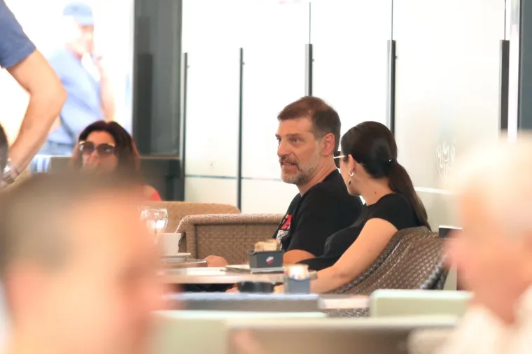 SLAVEN BILIĆ TRUDNU ZARUČNICU IZVEO NA &Scaron;PICU: Na kavi im se pridružili i drugi nogometni velikani