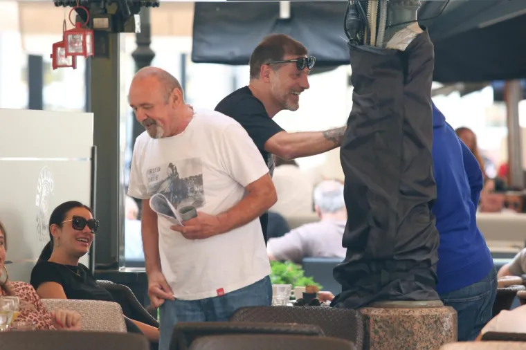SLAVEN BILIĆ TRUDNU ZARUČNICU IZVEO NA &Scaron;PICU: Na kavi im se pridružili i drugi nogometni velikani