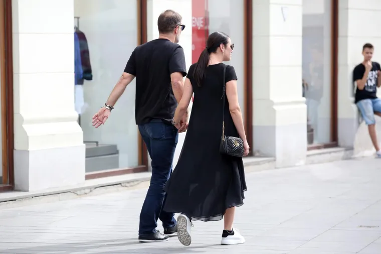 14.09.2018., Zagreb - Slaven Bilic i njegova zarucnica Ivana Djeldum posjetili prijatelje u kaficu Buldog u Bogovicevoj ulici i zaputili se prema Cvjetnom trgu. 
Photo: Luka Stanzl/PIXSELL