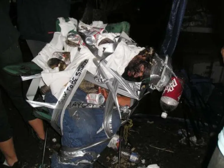 KAD TULUM ESKALIRA: Urnebesne fotografije ekipe koja se napila kao da sutra ne postoji