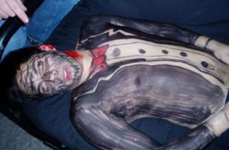 KAD TULUM ESKALIRA: Urnebesne fotografije ekipe koja se napila kao da sutra ne postoji